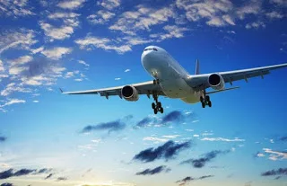 Γιατί υπάρχουν τασάκια στα αεροπλάνα αφού απαγορεύεται το κάπνισμα;