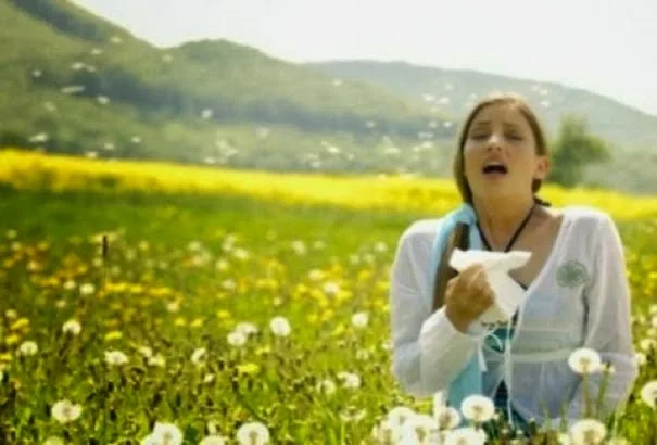 Γιατί λέμε “γείτσες” όταν φτερνίζεται κάποιος;