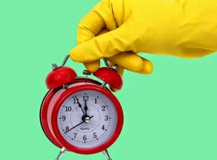 7 δουλειές του σπιτιού που μπορείτε να κάνετε σε 1 ώρα