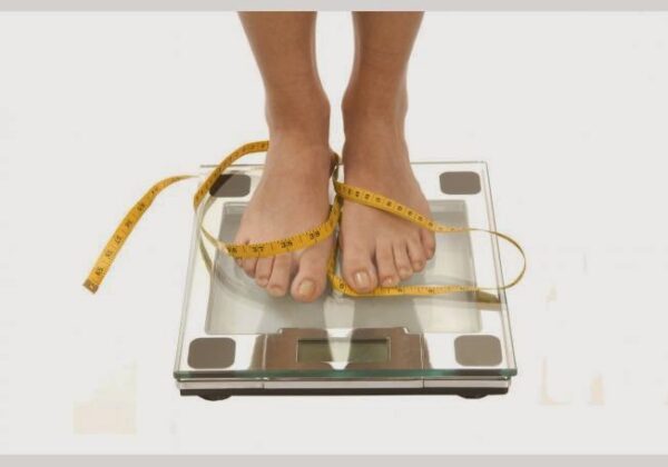 Αυτό είναι το απλό κόλπο για να μην παίρνεις κιλά !