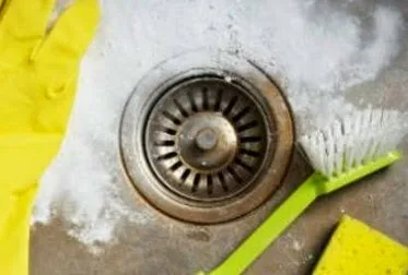 Τα δύο υλικά από την κουζίνα που καθαρίζουν όλο το σπίτι -Μαγικός συνδυασμός