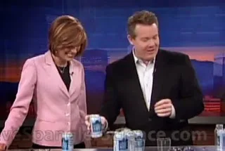 Πώς να ανοίξετε ένα κουνημένο κουτάκι αναψυκτικού χωρίς να γίνετε χάλια! [Video]