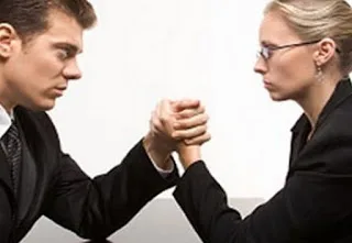 Πώς το ανδροκρατούμενο εργασιακό περιβάλλον κάνει κακό στην υγεία της γυναίκας