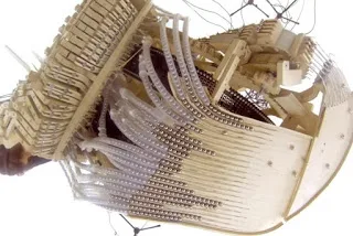 Απίθανο: Έφτιαξε μουσικό όργανο με μπίλιες! [video]