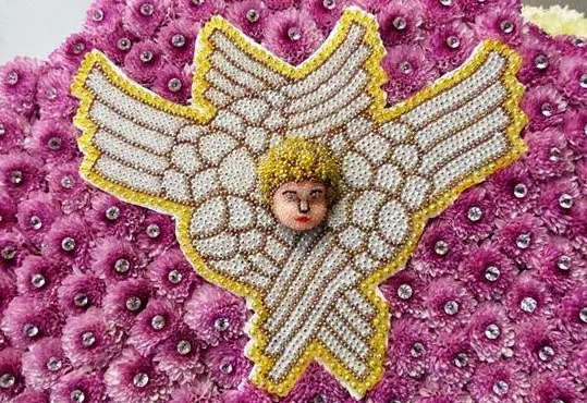 ΚΑΤΑΝΥΞΗ – Ο επιτάφιος που άφησε τους πιστούς με το στόμα ανοιχτό… [video]