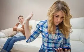 10 τρόποι να βελτιώσουμε την επικοινωνία με τους εφήβους