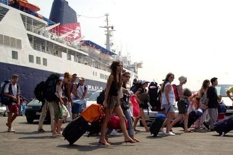 Προσέχουμε για να έχουμε: Τα δικαιώματα όσων ταξιδεύουν με πλοίο