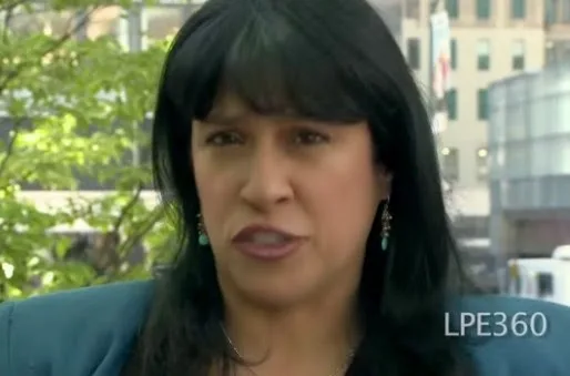 Η γυναίκα με τη γρηγορότερη ομιλία στον κόσμο – Ακούστε την… [video]