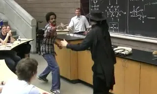 Η καλύτερη φάρσα που έγινε ποτέ σε ώρα μαθήματος!