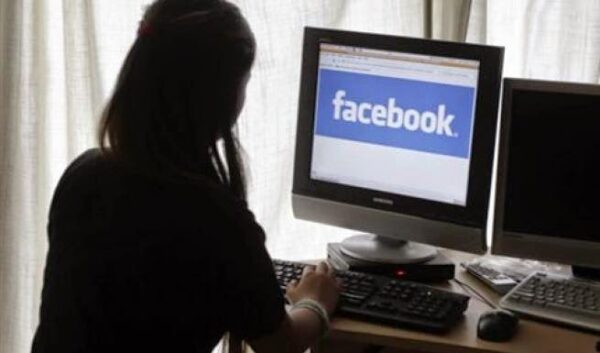 Δείτε τι έκανε μια μαθήτρια στους γονείς της επειδή δε την άφηναν να μπει στο facebook…