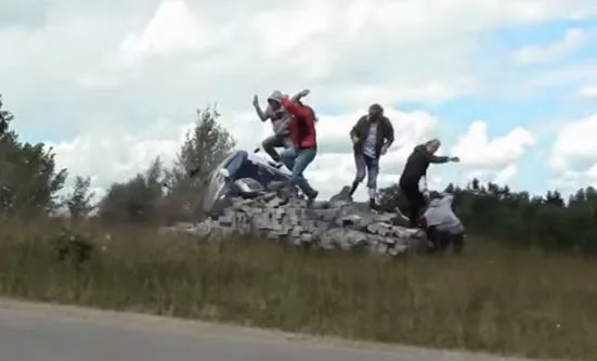 Ατύχημα σε αγώνα ράλι – Σώθηκαν από θαύμα οι θεατές! Δύο συγκλονιστικά βίντεο που κόβουν την ανάσα [video]