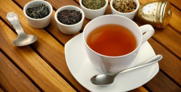 Ένα φλιτζάνι τσάι την ημέρα τον καρδιολόγο κάνει πέρα