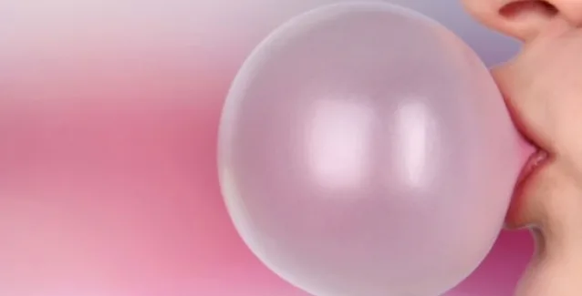 Τι θα συμβεί στο έντερο αν καταπιείτε τσίχλα;