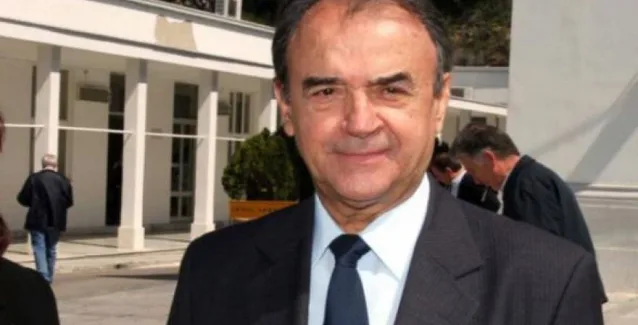 Τσοβόλας: Μιλάει για όλους και για όλα και εξηγεί το «Τσοβόλα δώσ' τα όλα»