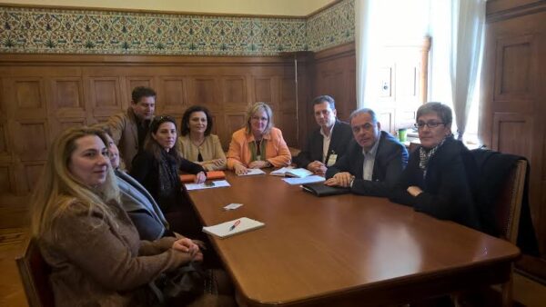 ΣΥΝΑΝΤΗΣΗ Σ.ΞΟΥΛΙΔΟΥ ΜΕ ΕΚΠΡΟΣΩΠΟΥΣ ΣΥΛΛΟΓΩΝ ΓΟΝΕΩΝ ΚΑΙ ΚΗΔΕΜΟΝΩΝ ΠΠΣ