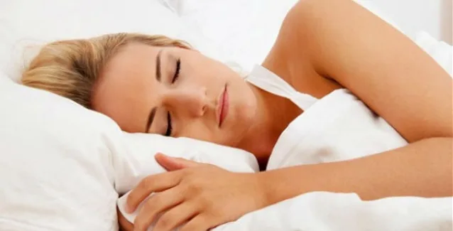 Πώς ωφελεί ένας υπνάκος 45 λεπτών !