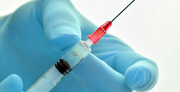 Ανεμβολίαστοι οι υγειονομικοί και οι ευπαθείς ομάδες πληθυσμού κατά της γρίπης