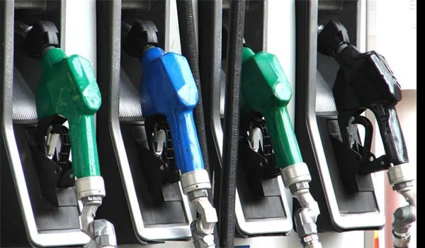 Φωτιά τα καύσιμα στην Ελλάδα μετά την αύξηση του ΕΦΚ