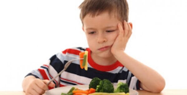 Τα παιδιά δεν τρώνε τόσο υγιεινά όσα έτρωγαν παλιά
