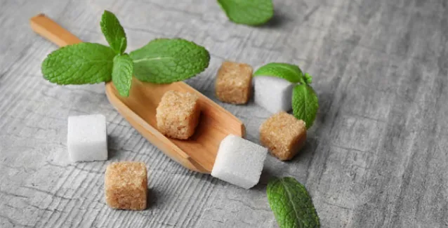 Ποια είναι η διαφορά της ζαχαρίνης από το γλυκαντικό στέβια;