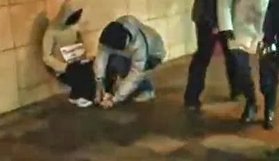 VIDEO: Αυτόν τον ζητιάνο δεν τον έχετε συναντήσει ούτε στην φαντασία σας