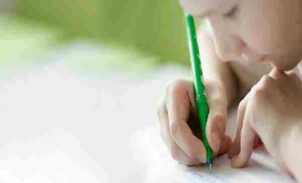 Πώς για να διδάξουμε στο παιδί ορθογραφία