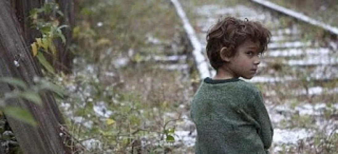 «Ο κόσμος τους άνω-κάτω»: Ένα συγκλονιστικό βίντεο για τα παιδιά του πολέμου