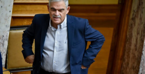 Έρχεται διάταξη για τους πυροσβέστες 5ετούς θητείας στη Βουλή