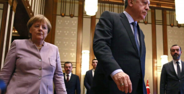 Παγώνει εν μέρει η χρηματοδότηση της ΕΕ στην Τουρκία