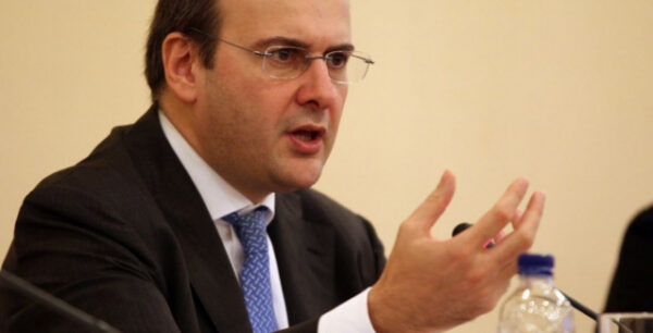 Xατζηδάκης: Λέμε λίγα για να τα κάνουμε όλα