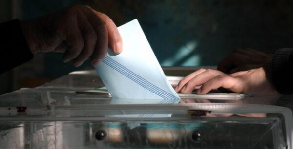 Ανοίγει κι άλλο η ψαλίδα ανάμεσα σε ΝΔ-ΣΥΡΙΖΑ