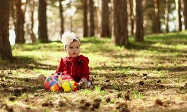Πρέπει να παίζει το παιδί μόνο του;