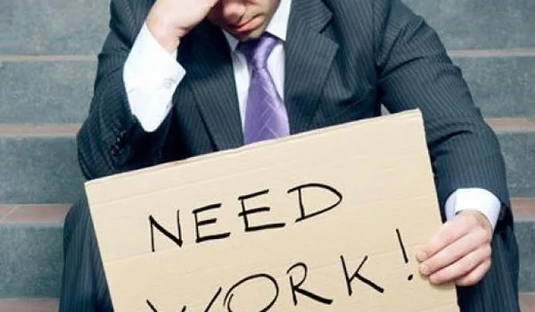 Σκούρα τα madata για τους γκριζομάλληδες: Χωρίς δουλειά η γενιά των 45