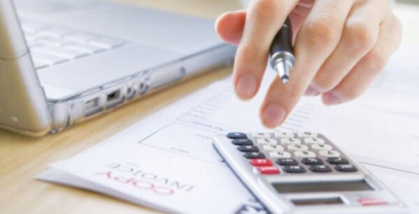 Επιστρέφουν οι θεσμοί με 4 σενάρια στη φαρέτρα τους