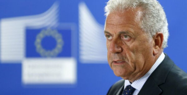 Συναντήσεις Αβραμόπουλου με ηγετικά στελέχη του Facebook, Google και Twitter