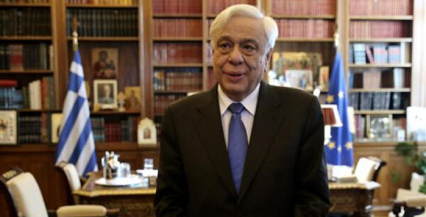 Παυλόπουλος: «Η Ελλάδα ανήκει στην Ευρωζώνη»