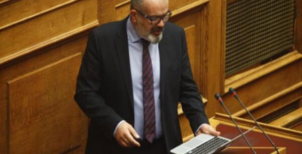 Ανεξαρτητοποιήθηκε ο βουλευτής του Ποταμιού Κώστας Μπαργιώτας