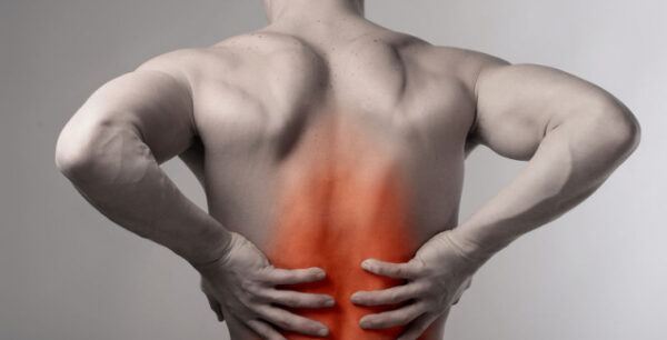 Πόνος στη μέση: Πότε οφείλεται στη σπονδυλική στήλη και πότε στο ισχίο