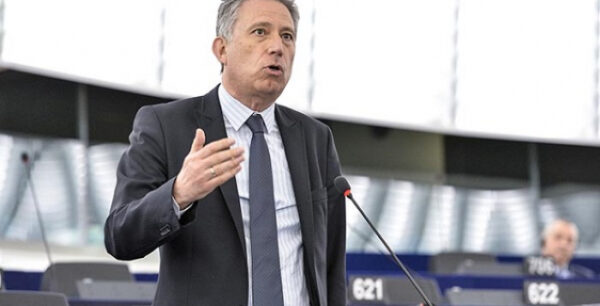 “Κεραυνοί” Χρυσόγονου! “Κλείσιμο αξιολόγησης ή στάση πληρωμών” -€7 δισ. θα βρεθούν με αίμα και άμμο