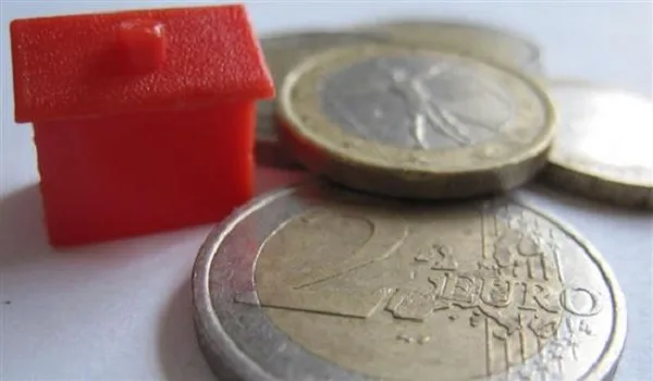 Τετραπλό πλήγμα στην οικονομία η καθυστέρηση στην αξιολόγηση