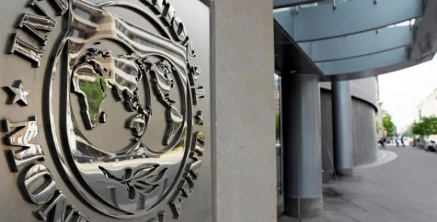 Ρέγκλινγκ: Θα συμμετάσχει στο ελληνικό πρόγραμμα το ΔΝΤ