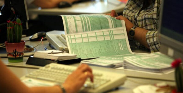 Χαμός με τα μπλοκάκια: Το επόμενο 2μηνο οι διαγραφές θα αγγίξουν τις 100.000