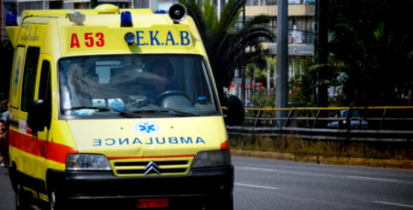 Kαταγγελίες της ΠΟΕΔΗΝ για τα ασθενοφόρα