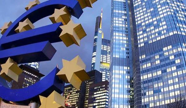 Το Spiegel προειδοποιεί για ενδεχόμενη διάλυση της Ευρωζώνης μέσα στο 2017