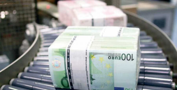 Politico: Η ελληνική κυβέρνηση ζητά δανεικά και από την Παγκόσμια Τράπεζα