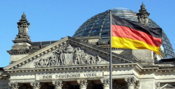 Γερμανικό ΥΠΟΙΚ: Δεν υπάρχει επαρκής πρόοδος για συμφωνία τη Δευτέρα