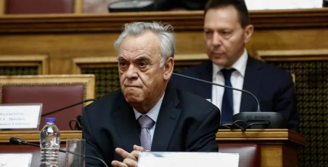 Επίθεση Δραγασάκη σε Στουρνάρα