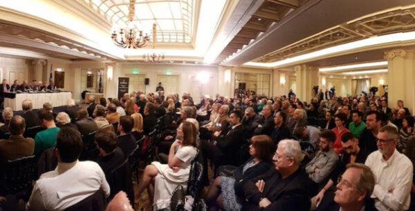 Βενιζέλος: Η κυβέρνηση δεν διαπραγματεύεται με τους θεσμούς