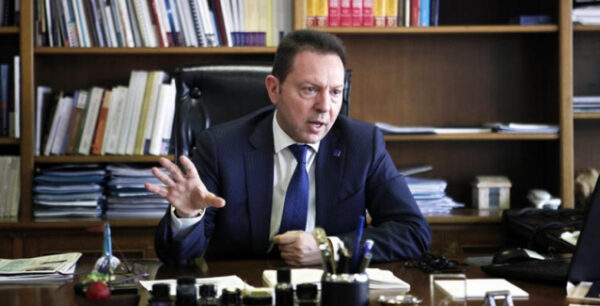 Σήμερα η κρίσιμη συνάντηση Στουρνάρα με τις διοικήσεις των Τραπεζών