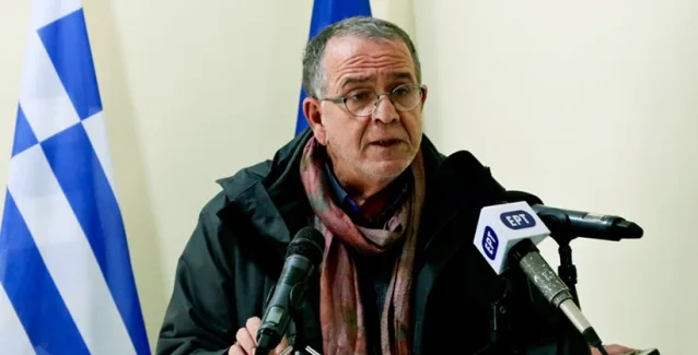 Μουζάλας προς ΕΕ για προσφυγικό: Mόλις σηκωθήκαμε. Μη μας κάνετε να σκοντάψουμε πάλι